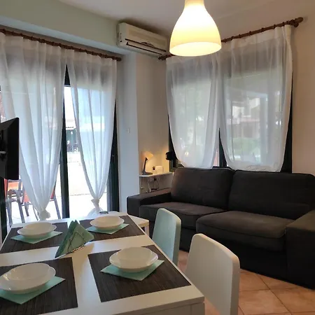 Marianne 度假居 *